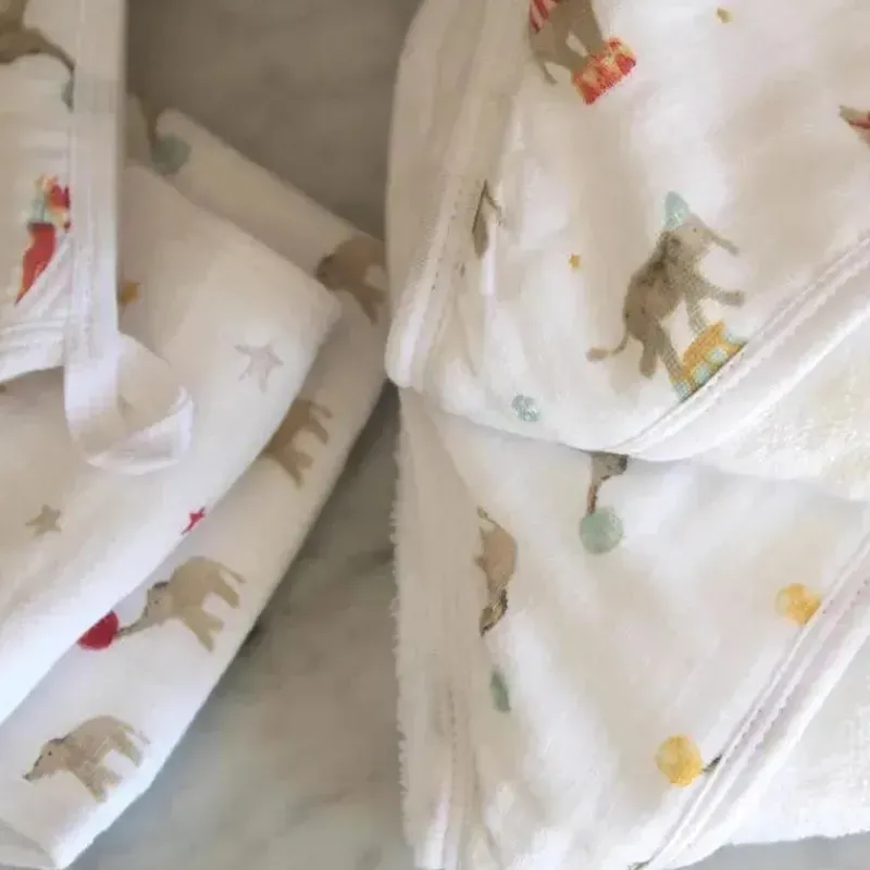 Aden + Anais Bath Gift Set|Baby Bath Towels*- 2 Pk Essential Elephant Circus Hooded Baby Bath Towel