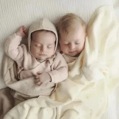 Bleu La La Blankets & Quilts*- 100% Organic Cotton Luxury Organic Blanket + Bonnet Hat Set, Pink