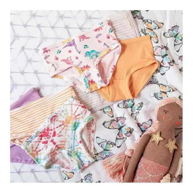 Burt's Bees Baby Clothing Gift Set|Baby Underwear*Burts Bees - 5Pk Dino Friends & Tie Dye Underwear