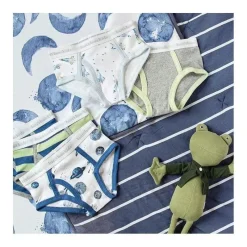 Burt's Bees Baby Clothing Gift Set|Baby Underwear*Burts Bees - 5Pk Little Planets & Space Shuttles Underwear