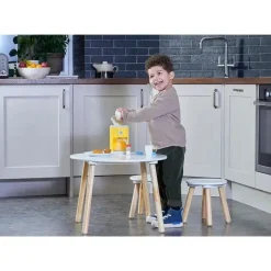 Casdon Toys Pretend Play*Casdon - Coffee to Go Fillable Coffee Maker for Children Aged 3 Years & Up, Includes Cups and Play Food