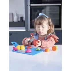 Casdon Toys Pretend Play*Casdon - Joseph Chop2Pot Toy Chopping Board Set for Children Aged 3 Years and Up, Includes Choppable Food