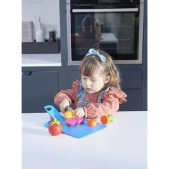 Casdon Toys Pretend Play*Casdon - Joseph Chop2Pot Toy Chopping Board Set for Children Aged 3 Years and Up, Includes Choppable Food