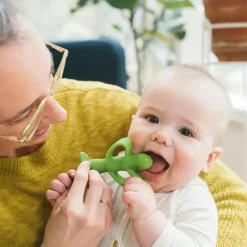 Dr. Brown's Rattles & Teethers*Dr. Brown's - Peapod Teething Toothbrush, Green