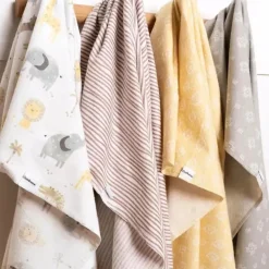 Gerber Blankets & Quilts*Bedding - 4Pk Flannel Blanket, Neutral Animals
