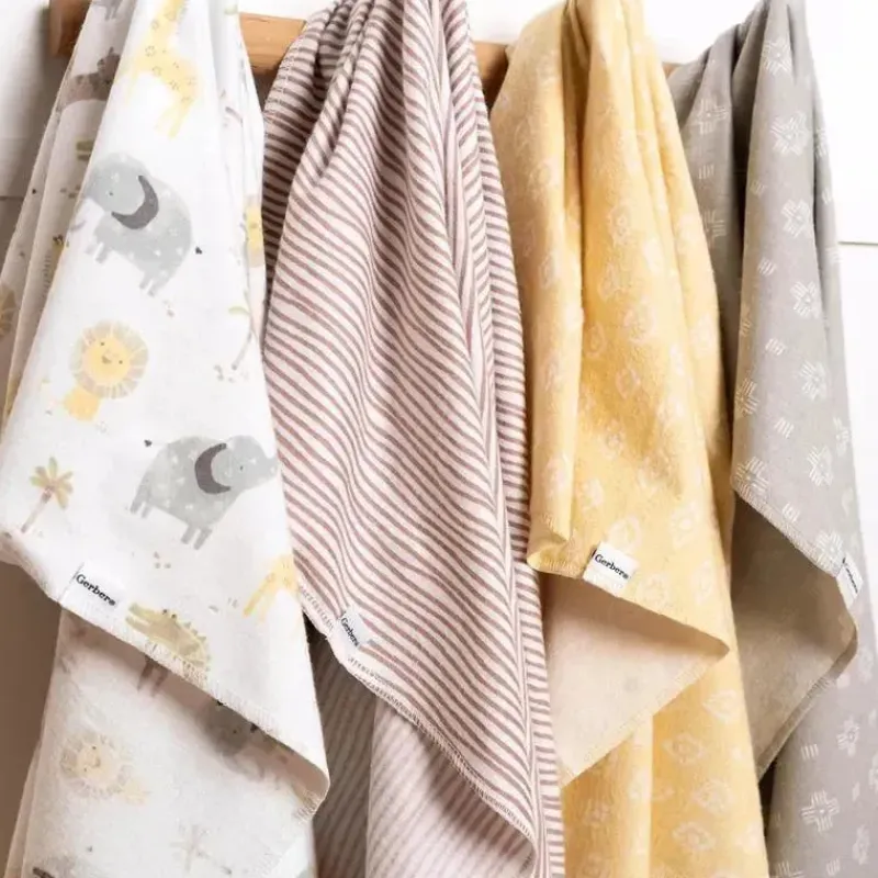 Gerber Blankets & Quilts*Bedding - 4Pk Flannel Blanket, Neutral Animals
