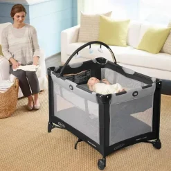 Graco Playards*- Pack 'N Play On The Go Playard, Kagen