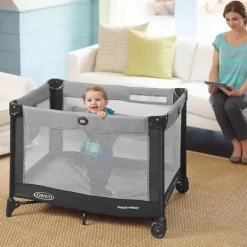 Graco Playards*- Pack 'N Play On The Go Playard, Kagen