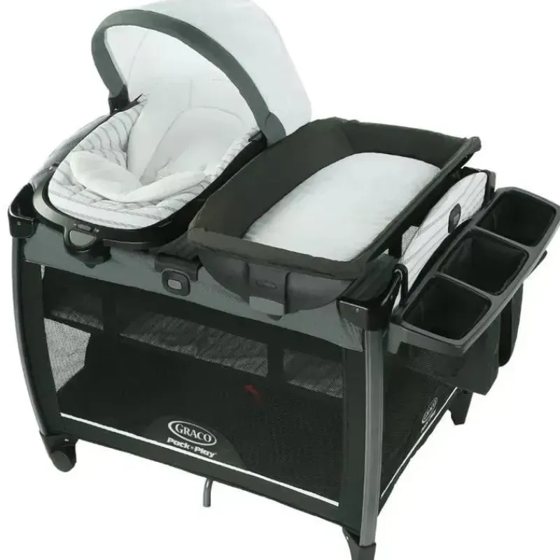 Graco Playards*- Pack 'n Play Rock 'n Grow Playard