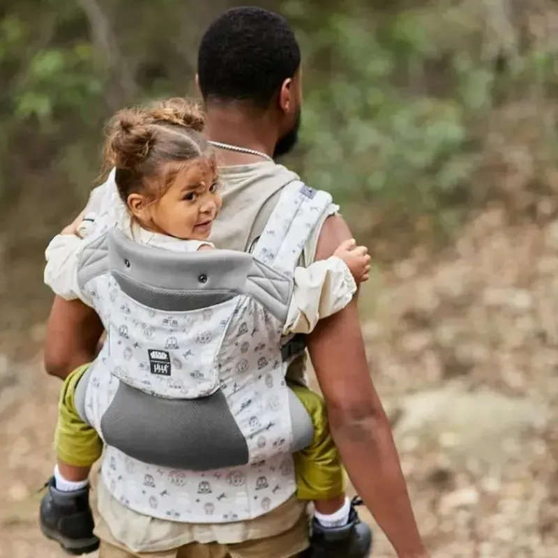 Líllébaby Star Wars|Front, Hip And Backpack Carriers*Líllé Baby - 3-in-1 Ergonomic CarryOn for Children 25-60 lbs, Disney's Star Wars, Galaxy Far Far Away