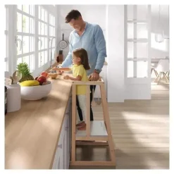 Mack's Step Stools*Micuna Little Helper Learning Tower Natural/White