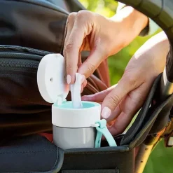 Munchkin Wipes & Warmers*- Brica Clean-To-Go Wipes