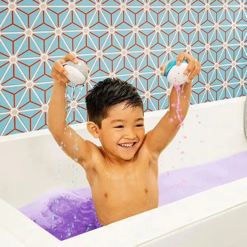 Munchkin Bath Toys*- Color Buddies Bath Bombs & 2 Toy Dispenser Set