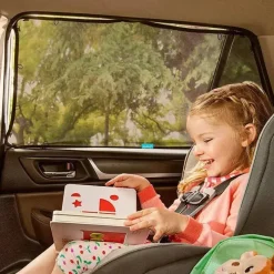 Munchkin Sun Care*- Magnetic Stretch-To-Fit Sun Shade
