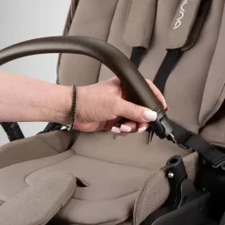 Nuna Single Strollers*- Swiv Stroller, Cedar