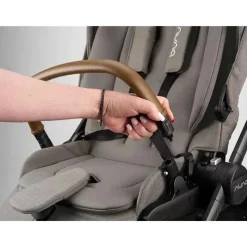 Nuna Single Strollers*- Swiv Stroller, Granite
