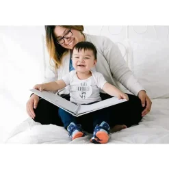 Pearhead Baby Baby Milestone*Pearhead - All About Me Baby's Memory Book and Belly Sticker Set