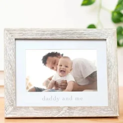 Pearhead Baby Gift For Dad|Wallpaper & Wall Art*Pearhead - Daddy And Me Frame - Rustic/Wood