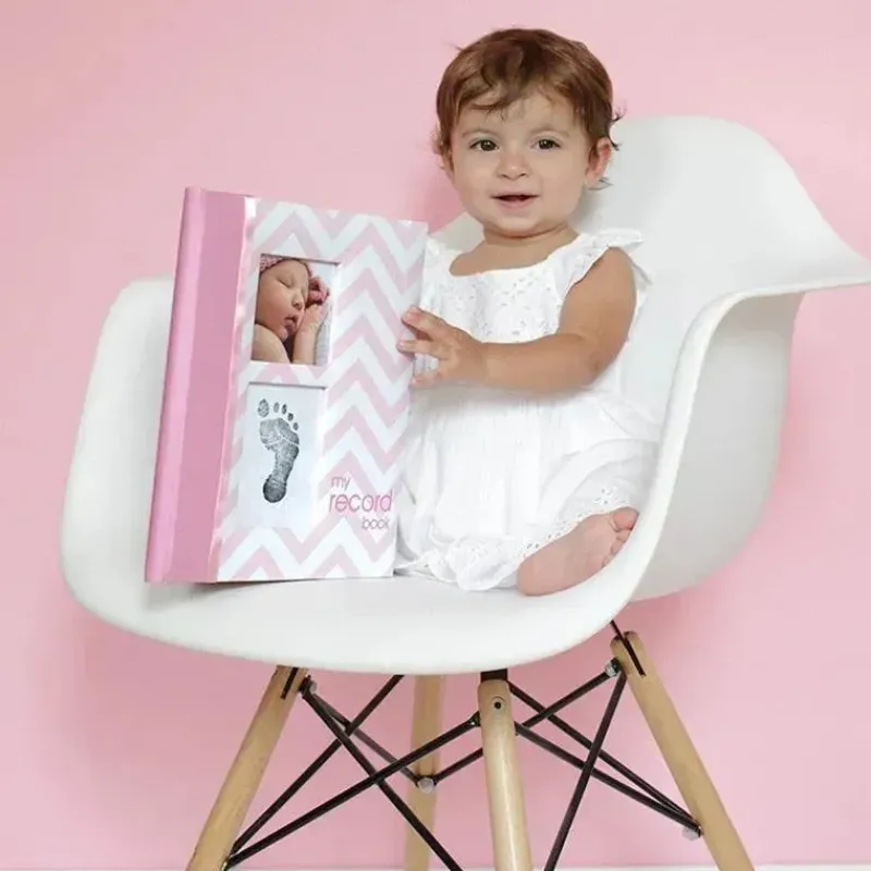 Pearhead Baby Baby Keepsakes*First 5 Years Memory Book with Safe Ink Pad - Pink