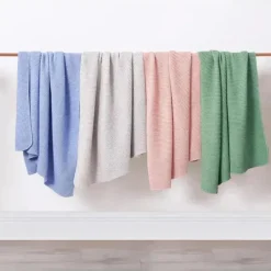 Piccolo Bambino Blankets & Quilts*- Sweater Knit Blanket On Wooden Hanger Green