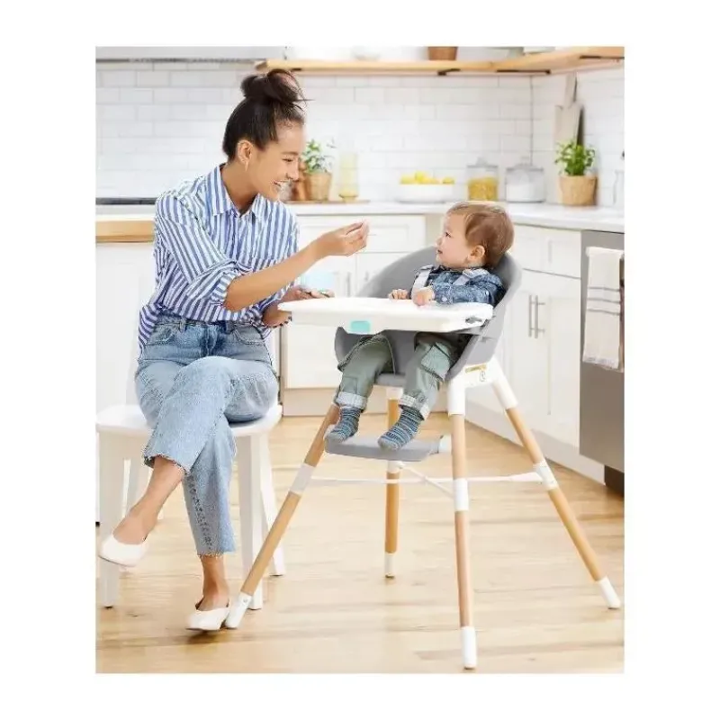 Skip Hop High Chair*- EON 4-in-1 High Chair Grey/White