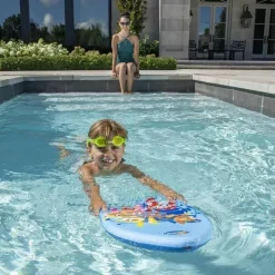 Spin Master Water Toys*- SwimWays Gabby's Dollhouse Kickboard, Suitable for Children from 5 Years