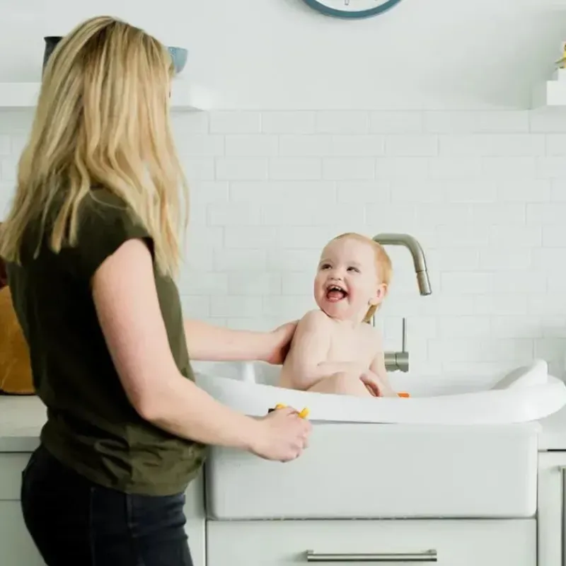 The First Years Bath Tubs & Seats*- Sure Comfort® Newborn to Toddler - 3-in-1 Baby Bathtub, White