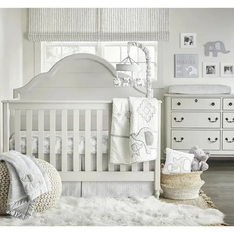 Wendy Bellissimo Blankets & Quilts*Hudson Elephant Reversible Quilt, Grey/White